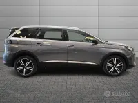 Usata Peugeot 5008 GT 131 CV (96 kW) 2022 Grigio SUV