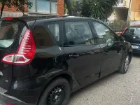 Usata Renault Scénic 110 CV (80 kW) 2010 Nero Monovolume