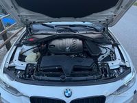 Usata BMW 318 2012 Bianco Berlina