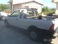 Usata Fiat Strada 63 CV (46 kW) 2005 Bianco Pick-up