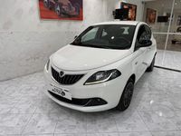 Usata Lancia Ypsilon Gold 69 CV (50 kW) 2022 Bianco Utilitaria