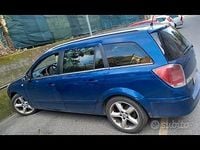 Usata Opel Astra 150 CV (110 kW) 2006 Blu Station wagon