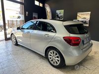 Usata Mercedes A180 Premium 109 CV (80 kW) 2016 Grigio Berlina
