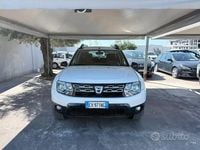 Usata Dacia Duster Lauréate 110 CV (80 kW) 2015 Bianco SUV