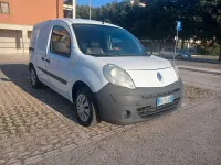 Usata Renault Kangoo 90 CV (66 kW) 2010 Bianco Monovolume