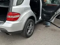 Usata Mercedes ML320 224 CV (164 kW) 2006 Grigio SUV
