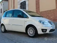 Gebraucht Lancia Musa Silver 77 PS (56 kW) 2011 Weiß Van / Kleinbus