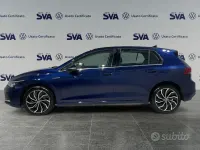 Usata VW Golf VIII Style 131 CV (96 kW) 2023 Blu Berlina