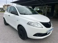 Usata Lancia Ypsilon 69 CV (50 kW) 2020 Bianco Utilitaria