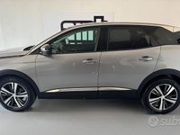 Usata Peugeot 3008 Allure 130 CV (95 kW) 2023 Grigio SUV