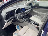 Usata VW Golf VIII Style 131 CV (96 kW) 2022 Blu/azzurro Station wagon