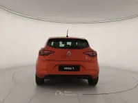 Usata Renault Clio V Equilibre 145 CV (106 kW) 2022 Arancione Berlina
