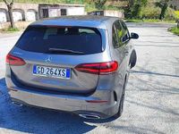 Usata Mercedes B180 Premium 116 CV (85 kW) 2021 Grigio Monovolume