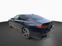 Usata BMW 550e M Sport 489 CV (359 kW) 2025 Carbonschia Berlina