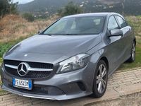Usata Mercedes A180 109 CV (80 kW) 2015 Grigio Utilitaria