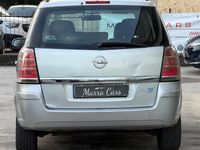 Usata Opel Zafira 129 CV (94 kW) 2007 Argento Monovolume