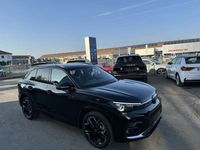 Usata VW Tiguan R-line 150 CV (110 kW) 2024 Grigio urano SUV