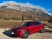 Usata Ford Mustang Mach-E 197 kW (269 CV) 2021 Rosso SUV