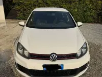 Używany VW Golf VII GTI 220 KM (161 kW) 2014 Biały Sedan/Limuzyna