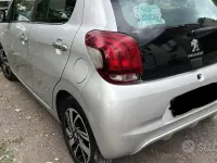 Usata Peugeot 108 69 CV (50 kW) 2016 Grigio Utilitaria
