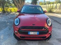 Begagnad Mini ONE 75 HK (55 kW) 2015 Röd Halvkombi
