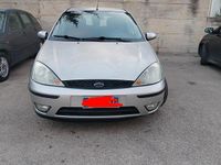 Usata Ford Focus 100 CV (73 kW) 2001 Grigio Berlina