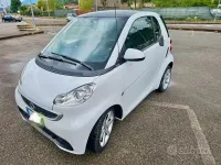 Usata Smart ForTwo Coupé 71 CV (52 kW) 2011 Bianco Coupé