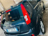 Usata Ford Fiesta 75 CV (55 kW) 2008 Nero Utilitaria