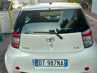 Usata Toyota iQ 99 CV (72 kW) 2009 Bianco Utilitaria