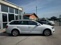 Usata Skoda Octavia Executive 116 CV (85 kW) 2020 Bianco Station wagon