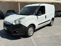 Usata Opel Combo 120 CV (88 kW) 2012 Bianco Monovolume