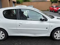 Usata Peugeot 206 60 CV (44 kW) 2012 Berlina