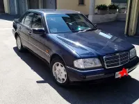 Usata Mercedes C180 Elegance 122 CV (89 kW) 1995 Blu Berlina