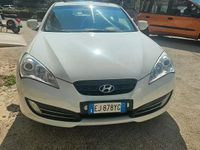 Usata Hyundai Genesis Sport 213 CV (156 kW) 2011 Bianco Coupé