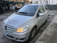 Usata Mercedes B180 116 CV (85 kW) 2010 Argento Monovolume