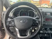 Usata Kia Rio 75 CV (55 kW) 2013 Marrone Berlina