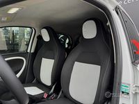Usata Smart ForFour Passion 71 CV (52 kW) 2016 Bianco Utilitaria