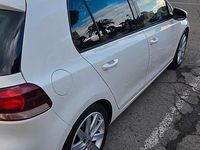 Usata VW Golf VI Highline 105 CV (77 kW) 2010 Bianco Utilitaria