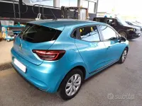 Begagnad Renault Clio V Business 86 HK (63 kW) 2021 Blå Sedan