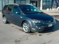 Usata Ford Focus 109 CV (80 kW) 2008 Nero Berlina