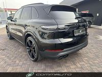 Usata Porsche Cayenne Platinum Edition 441 CV (324 kW) 2023 Nero SUV