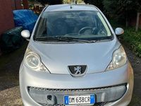 Usata Peugeot 107 68 CV (50 kW) 2007 Grigio Utilitaria