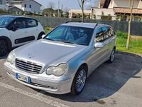 Usata Mercedes C220 Avantgarde 143 CV (105 kW) 2001 Grigio Station wagon