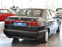 Usata Alfa Romeo 155 126 CV (92 kW) 1993 Bluazzurro Berlina