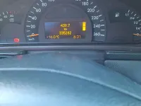 Usata Mercedes C220 Elegance 143 CV (105 kW) 2001 Grigio Berlina