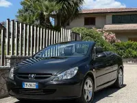 Usata Peugeot 307 CC 109 CV (80 kW) 2004 Nero Cabrio