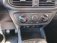 Usata Hyundai i10 66 CV (48 kW) 2023 Blu Utilitaria