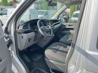 Usata VW Caravelle Comfortline 150 CV (110 kW) 2023 Argento Monovolume