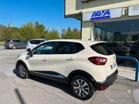 Usata Renault Captur Life 90 CV (66 kW) 2016 Bianco SUV