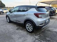 Usata Renault Captur Intens 140 CV (102 kW) 2022 Grigio SUV